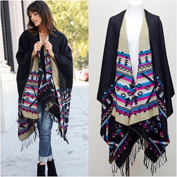 Bohemian Reversible Sweater Poncho Wrap OSFM - Picture 4 of 7